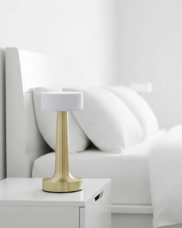 3 Renk Ayarlı Led Masa Lambası Dimmerli Modern Tasarım