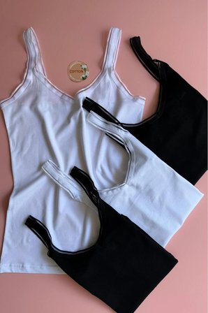 Elva Sheer | 4'lü Siyah Ve Beyaz Renk Tül Detaylı Askılı V Yaka Kadın T-shirt Atlet 64E60