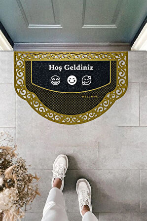 Yarım Ay Modeli Hoş Geldiniz Yazlı Gülen emoj Desenli  Kapı Önü Paspası Altın Rengi