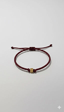 14 Ayar Altın Bordo İpli Küp Bileklik