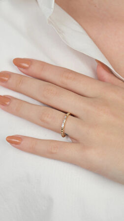 14 Ayar Altın Toplu Kare Taşlı Yüzük 841