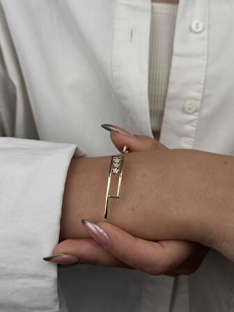 14 Ayar Altın Kelepçe Bileklik 134