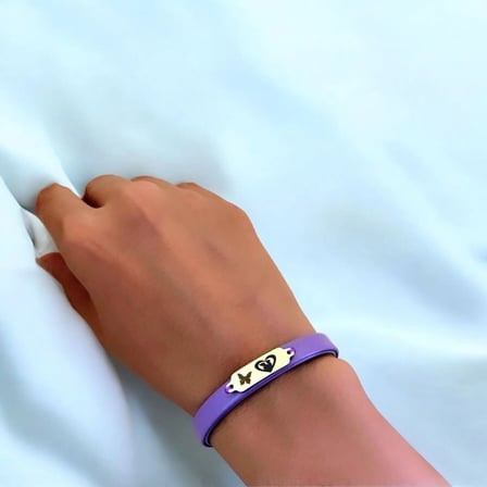 14 Ayar Altın Plakalı Anne Sevgisi Sembollü Kelebek Figürlü Doğal Mor Derili Hediye Bileklik-653