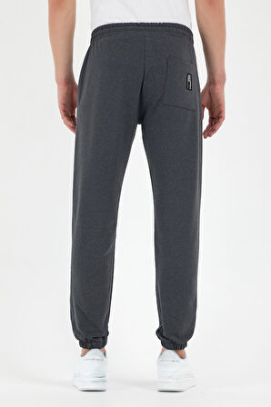  Erkek Eşofman Altı Etiketli Arka ve Yan Cepli Regular Fit Lastik Paça