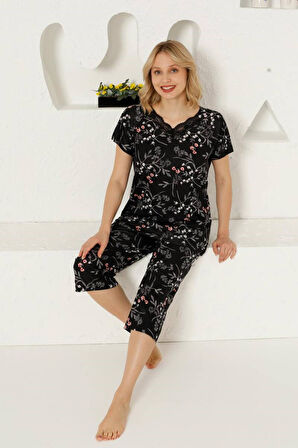 Kadın Çiçek Desen Dantel Detay Viskon Kısa Kol Kapri Pijama Takımı