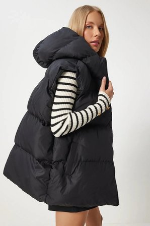 Kadın Fermuarlı Kapüşonlu Oversize Kısa Şişme Yelek