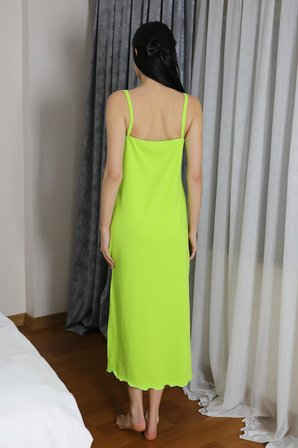 Moda Çizgi Kadın İp Askılı Uzun Yırtmaçlı Pamuk Penye Gecelik NeonYeşil 90125 NEON YEŞİL