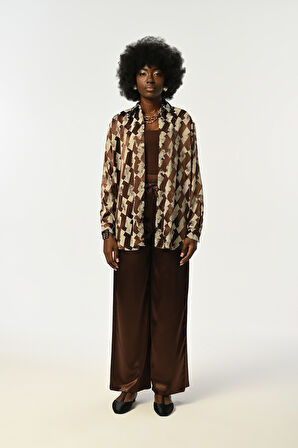 KADIN KAHVERENGİ-KREM DESENLİ OVERSİZE KESİM GÖMLEK