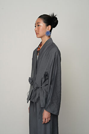 Kadın Gül Detaylı Yandan Bağlamalı Düz Renk Kimono-Ceket