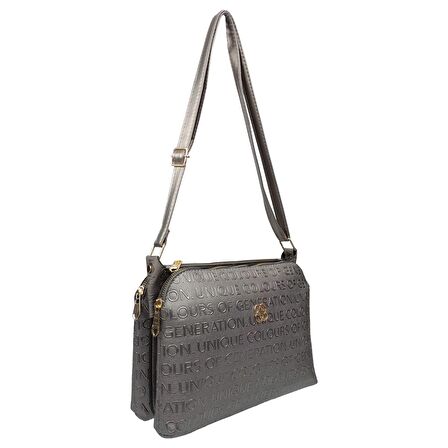 SİA ÇANTA Kabartma Yazı Detaylı Çapraz Askılı  Üç Fermuarlı Gözlü Kullanışlı Şık Çanta