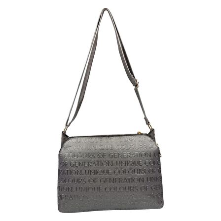 SİA ÇANTA Kabartma Yazı Detaylı Çapraz Askılı  Üç Fermuarlı Gözlü Kullanışlı Şık Çanta