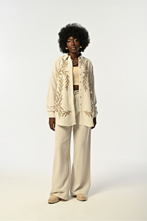 KADIN NATUR RENK KAHVE İŞLEMELİ OVERSİZE KESİM GÖMLEK