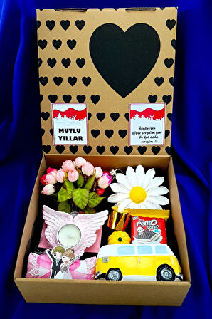 Coys Kraft Kutuda Sarı Pembe Romantik 2022 Yeni Yıl Sevgiliye Hediye Yılbaşı Hediyesi 1daisy4kraft9