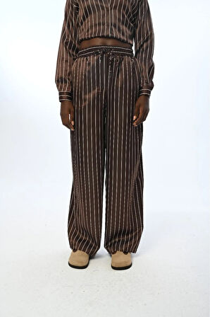 KADIN BELİ LASTİKLİ BOL PAÇA ÇİZGİLİ PANTOLON