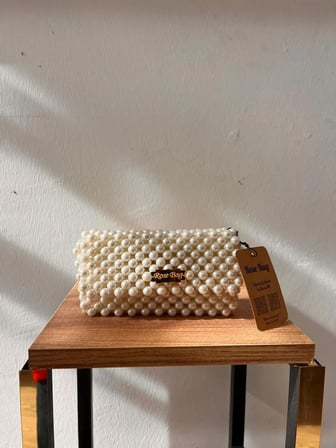 KREM BONCUK CÜZDAN KADIN CÜZDAN EN 15 CM BOY 10 CM 