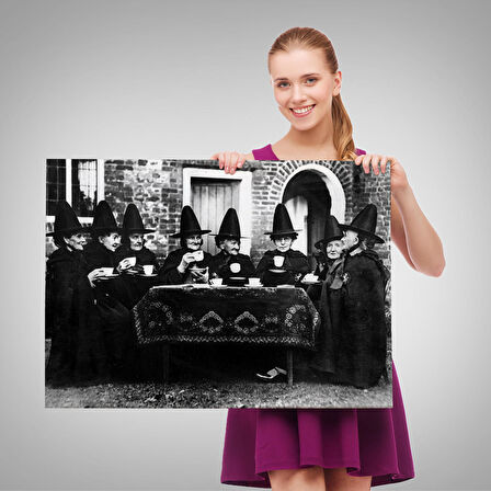 Yaşlı Cadıların Çay Partisi Tablosu -6577