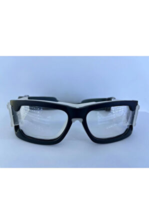 Numaralı Olabilen Sporcu Gözlüğü Mikro Fiber Temizlik Bezi ve Gözlük Temizleme Spreyi Hediyesiyle