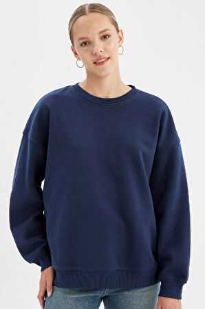 DeFacto Oversize Geniş Kalıp Bisiklet Yaka Kalın Basic Düz Sweatshirt Y1346AZ24WNNV241