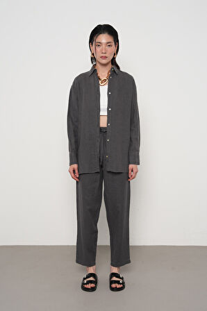 KADIN %100 KETEN YANLARI DÜĞME DETAYLI GÖMLEK