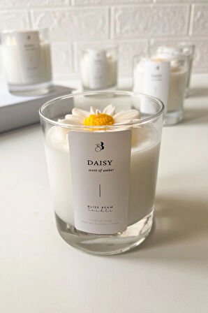 Beyaz Papatya Figürlü Amber Kokulu El Yapımı %100 Soya Mumu Ev Dekorasyonu
