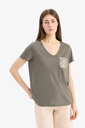 DeFacto Regular Fit V Yaka Cepli Kısa Kollu Tişört U3769AZ25SPKH401