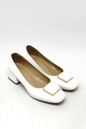 KANUGA BB2022-11 BEYAZ KADIN TOKALI TOPUKLU AYAKABI