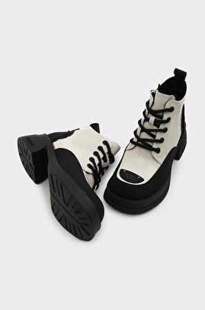 Günlük Bağcıklı Fermuarlı Kadın Bot