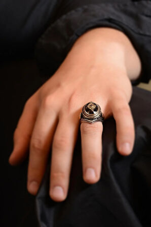 Anadolu Desenli Siyah Oniks Taşlı Yanı Buğday Işlemeli Erkek Gümüş Yüzük