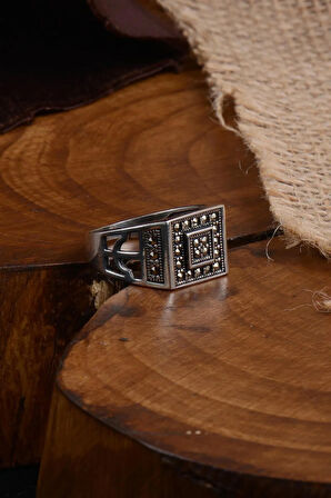 Markazit Kare Model Taşlı Erkek Gümüş Yüzük