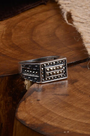 Dikdörtgen Model Markazit Taşlı Erkek Gümüş Yüzük