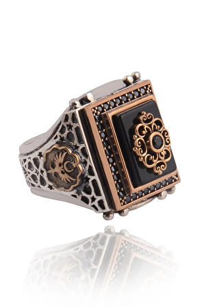 Anadolu Desenli Oniks Taşlı Yanı Işlemeli Erkek Gümüş Yüzük