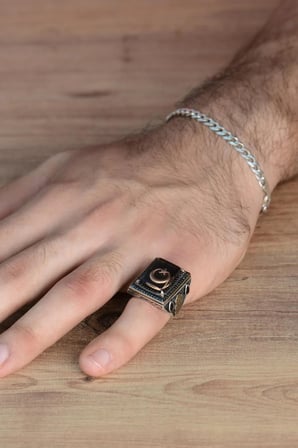 Mineli Ayyıldız Işlemeli Siyah Zirkon Taş Süslemeli 925 Ayar Gümüş Erkek Yüzük Gyzayyıldzs-syh
