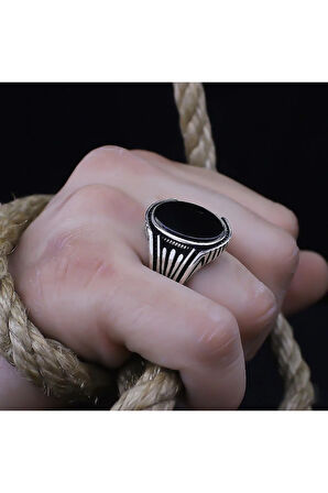 Oval Siyah Oniks Taşlı Özel Seri Erkek Gümüş Yüzük