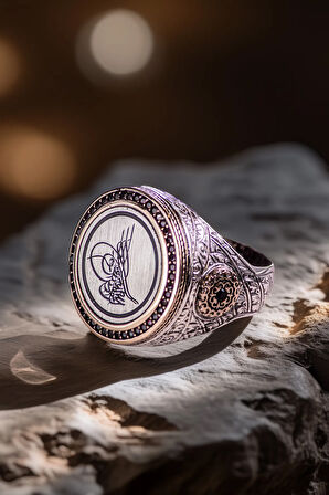 Erkek Sıkma Kehribar Taşlı Osmanlı Tuğrası İşlemeli Nostaljik Model 925 Ayar Gümüş Yüzük