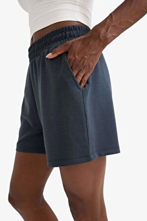 DeFactoFit Standart Fit Sporcu Kısa Paça Modal Şort