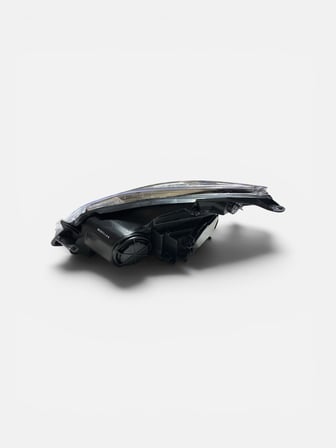 DEPO OPEL CORSA D SAĞ ÖN FAR LAMBASI 2007-2014 H7