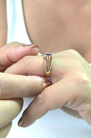 Köşegen Altın Safir Taşlı Yüzük