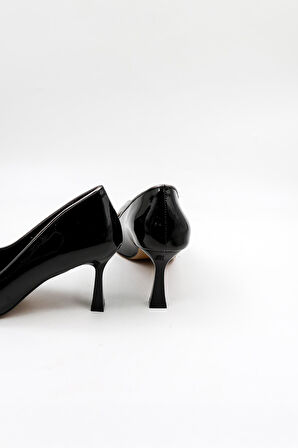 Park Moda Kadın Klasik Topuklu Ayakkabı PM537 K1501 - Siyah Rugan