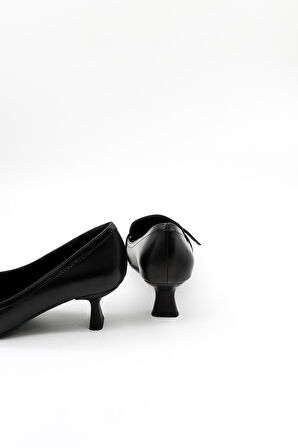 Park Moda Kadın Kısa Topuklu Tokalı Günlük Ayakkabı PM170 Siyah Cilt