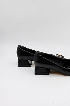 Park Moda Tokalı Sivri Burun Kısa Topuklu Kadın Babet Ayakkabı PM483 Siyah Cilt