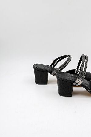 Park Moda Arkası Açık Taş Detaylı Kadın Ayakkabı PM309 Siyah Simli