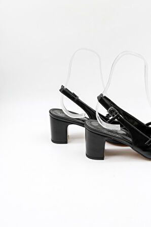 Park Moda Arkası Açık Kemerli Rahat Kadın Ayakkabı PM207 Siyah Cilt