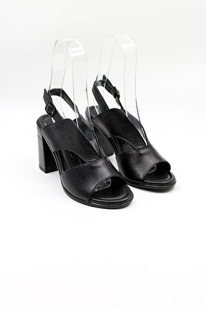 Venüs Kadın Yazlık Topuklu Deri Sandalet VN381500Y Siyah