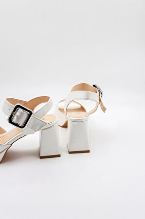 Park Moda Kalın Topuklu Kemer Detaylı Kadın Ayakkabı PM08 Sedef Cilt