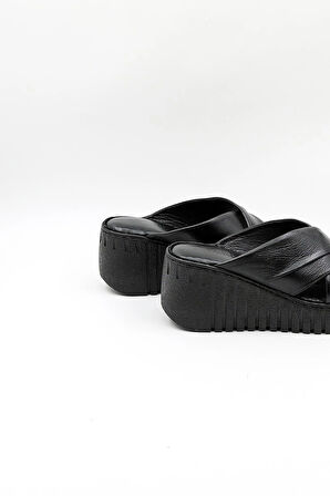 Venüs Kadın Hakiki Deri Günlük Terlik VN340252Y Siyah