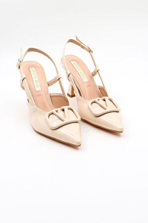 Kriste Bell Kısa Topuk Tokalı Arkası Açık Stiletto KB6231 Bej Rugan