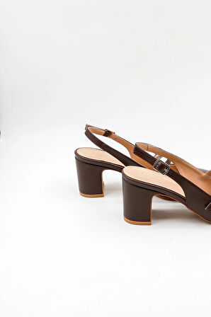 Park Moda Arkası Açık Kemerli Rahat Kadın Ayakkabı PM207 Kahve Cilt