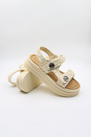 Kriste Bell İthal Kadın Taşlı Pullu Sandalet KB0100 Beyaz