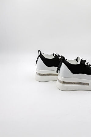 Kriste Bell Bağcıklı Taş Detaylı Yüksel Taban Kadın Spor Ayakkabı K25 0075 - Siyah