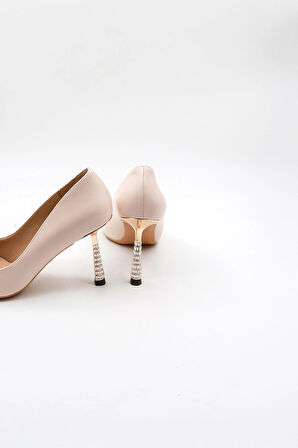 Kriste Bell Topuk Detayı Burun Kısmı Taşlı Stiletto KB5008 - Bej Cilt